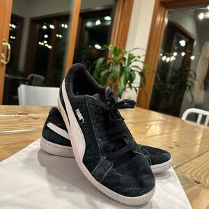 Puma Men's Black Sneakers